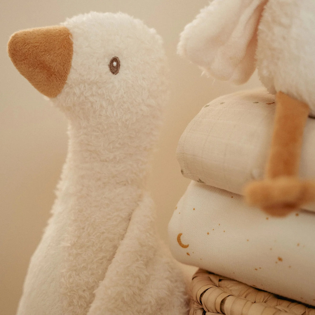 Newborn Naturals Cuddle Goose 25cm