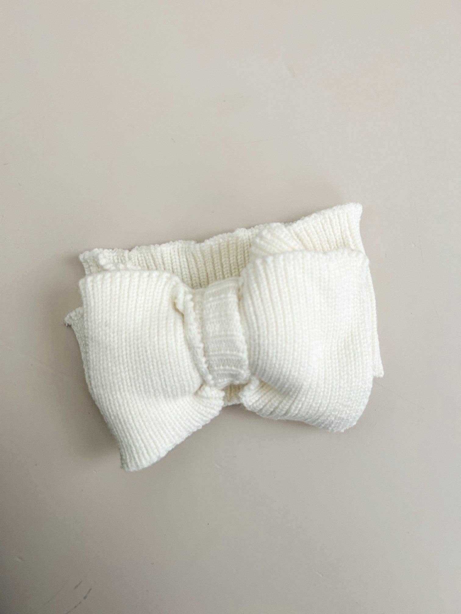 RIBBED KNIT OVERSIZED BOW - WHITE
