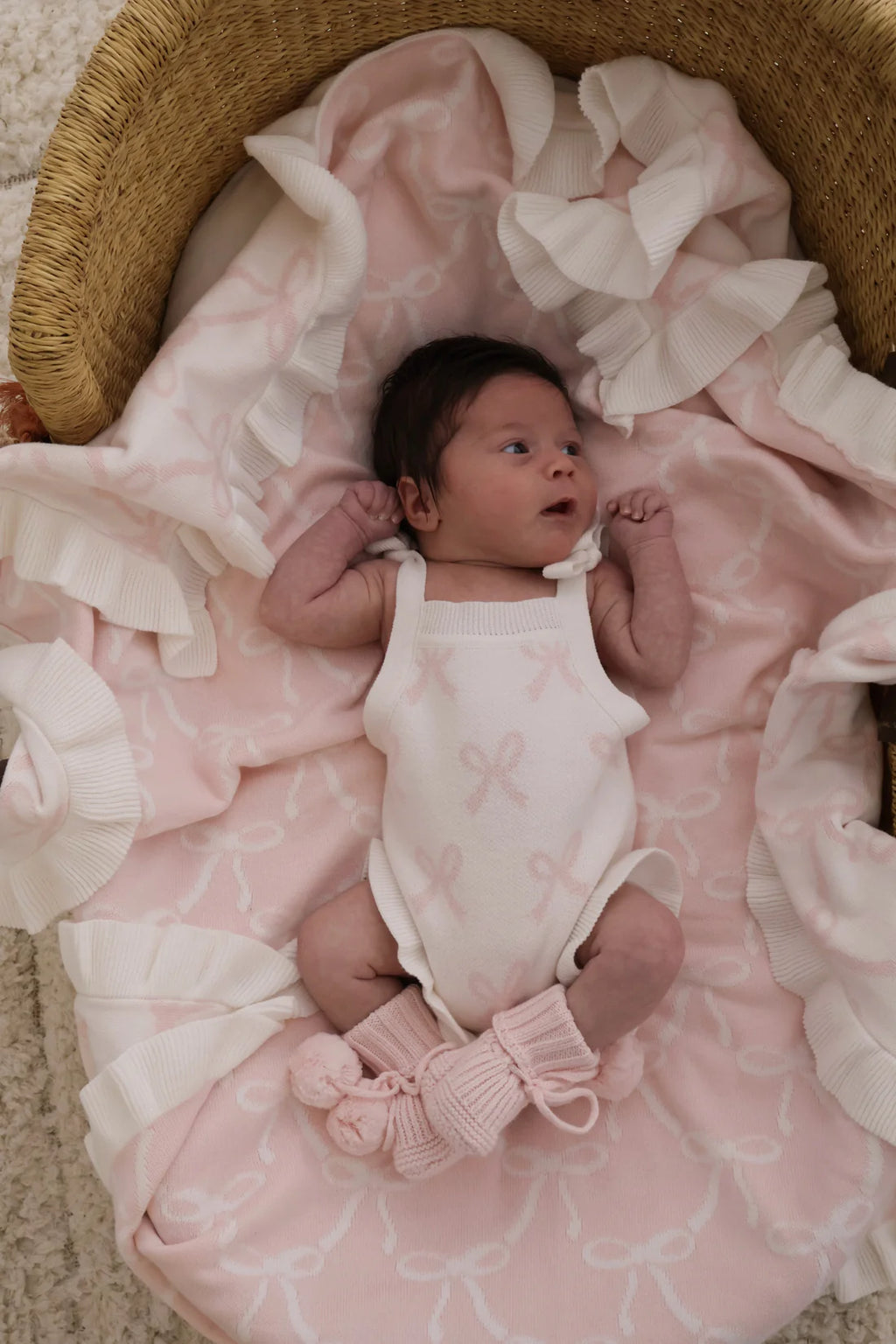 FRILL RIBBON BOW BLANKET | REVERSIBLE