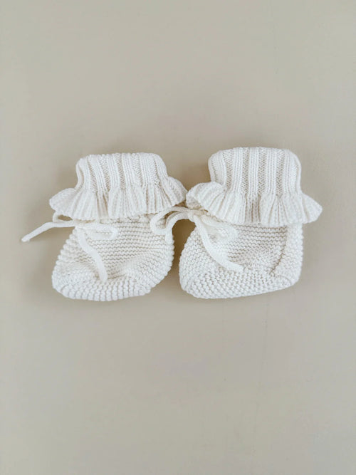 BOOTIES | FRILL | MILK