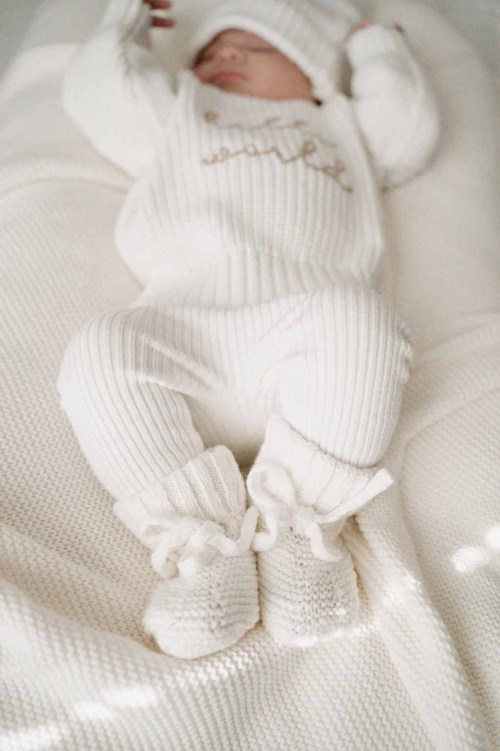 Mini Knit Booties - Milk