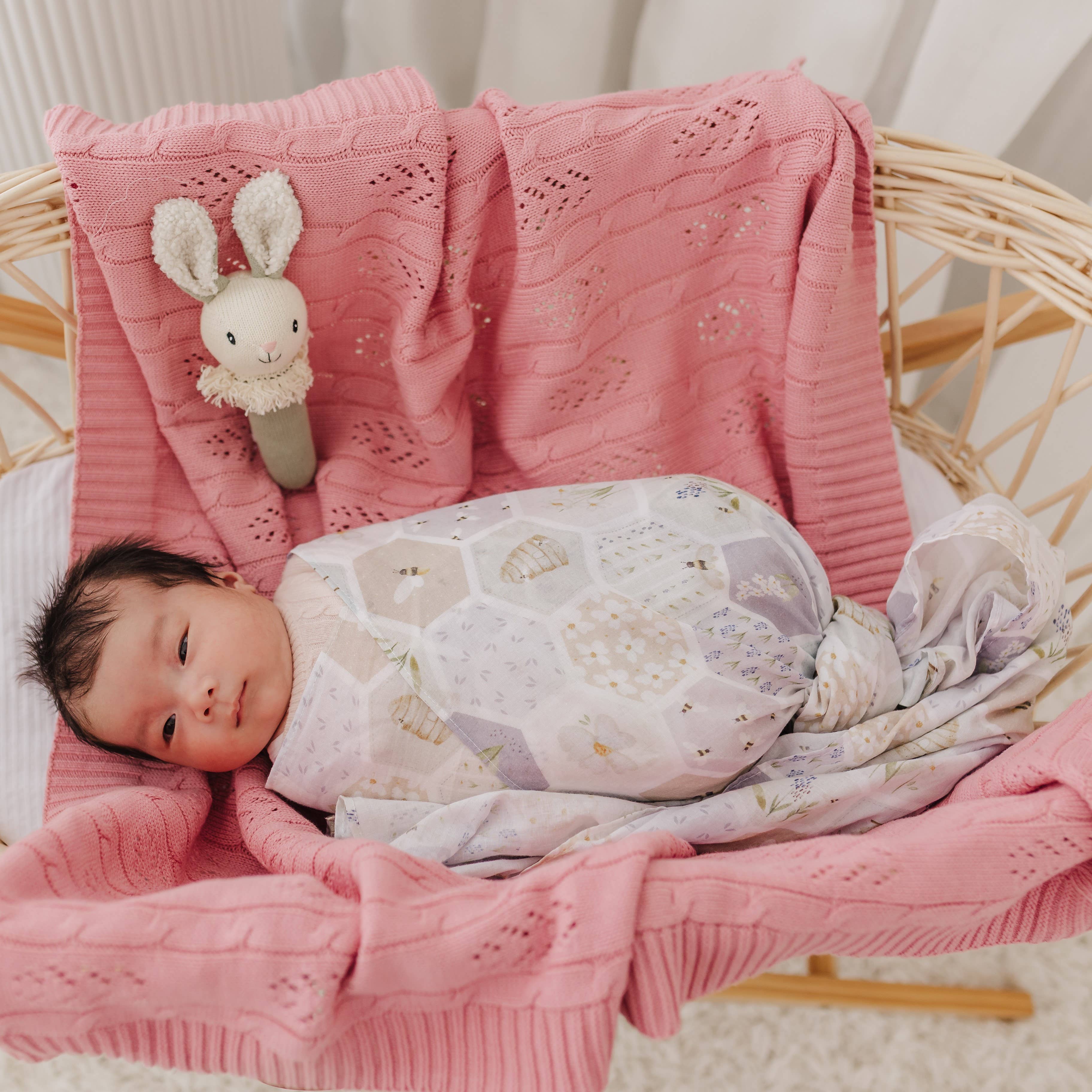 Beehive Muslin Wrap & Dusty Pink Pram Clip Set