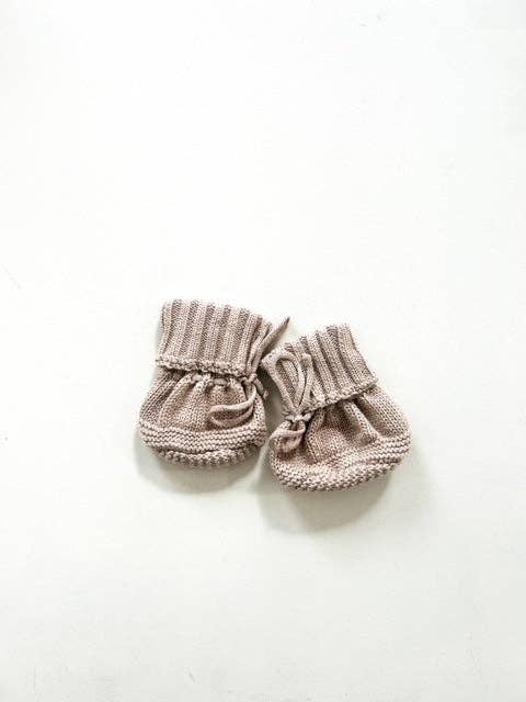CUFF NEWBORN LACE BOOTIES - TEDDY BROWN