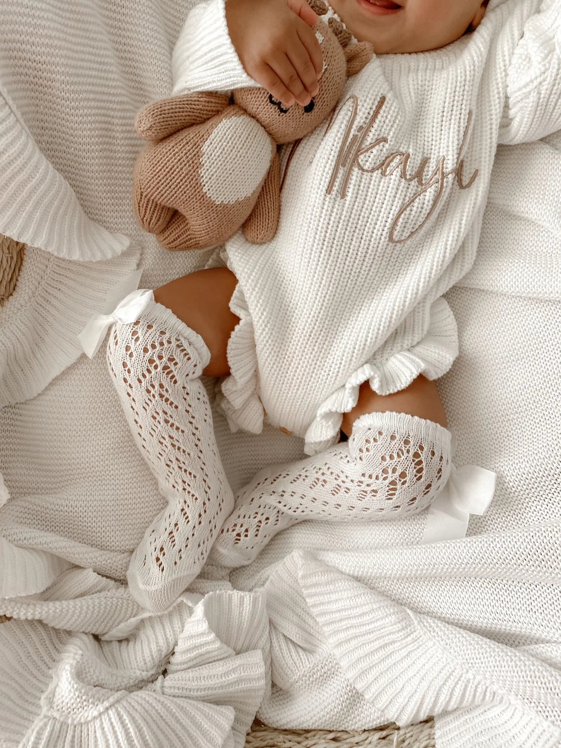 LACE KNEE HIGH BOW SOCKS - WHITE